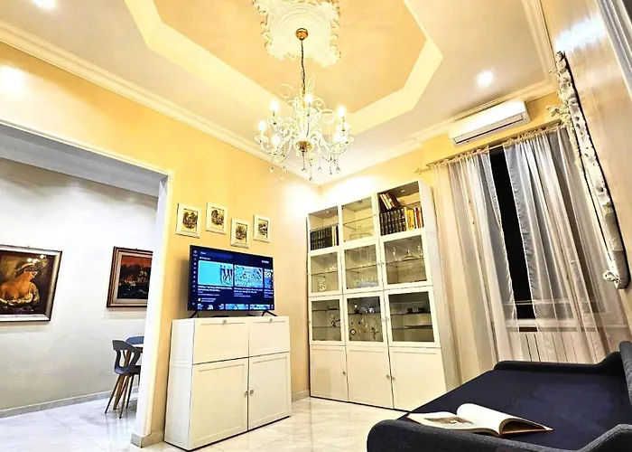 Apartment Boulevard *