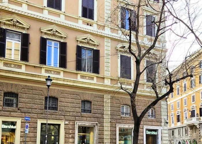 Boulevard Apartment *